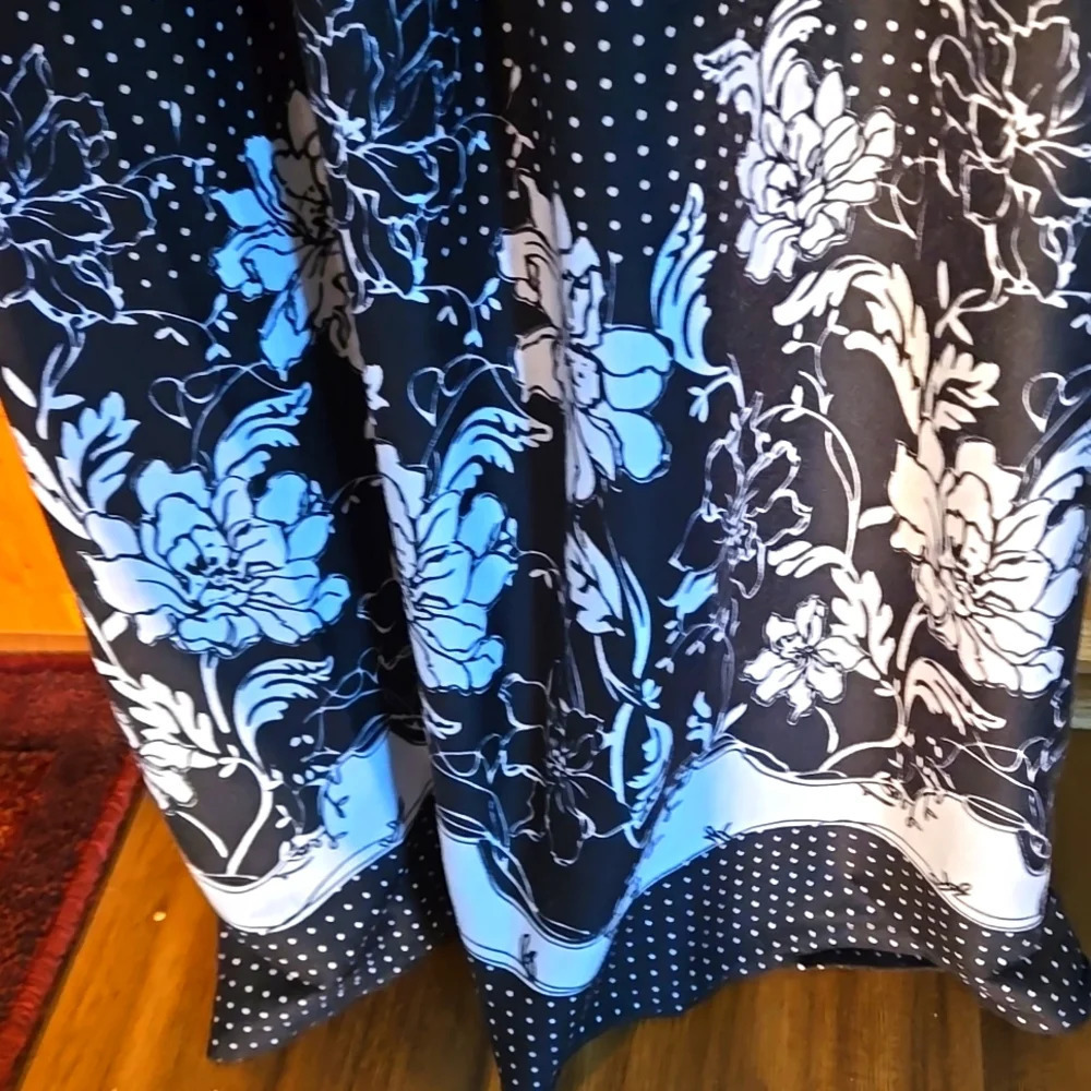 Connection 18 Maxi dress Black & White W/ Crisscross Spaghetti Straps Women sz S - Picture 4 of 11